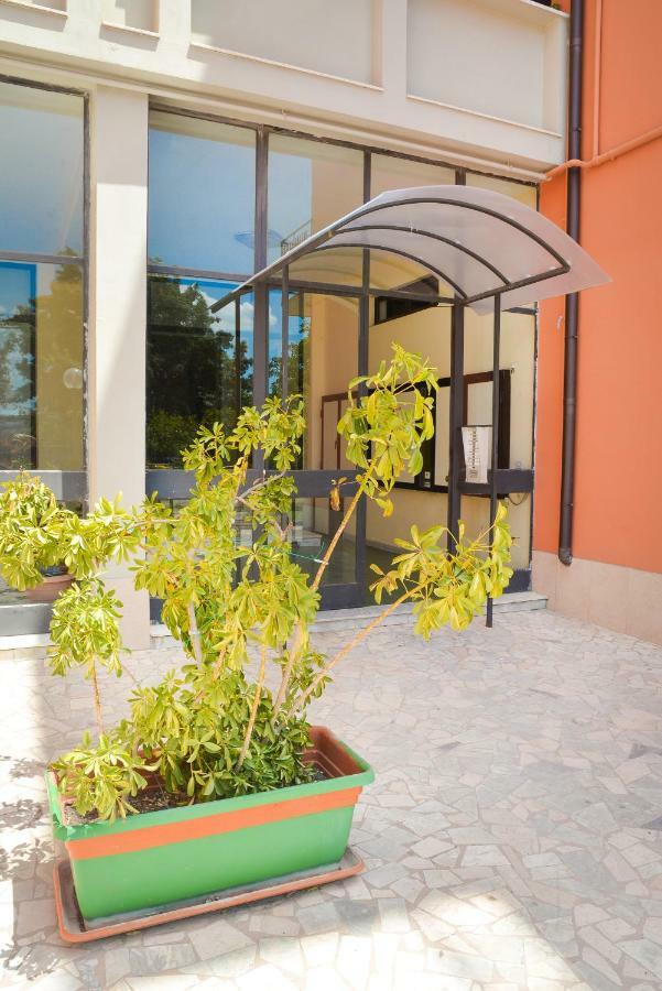Lian Room B&B Caserta Luaran gambar